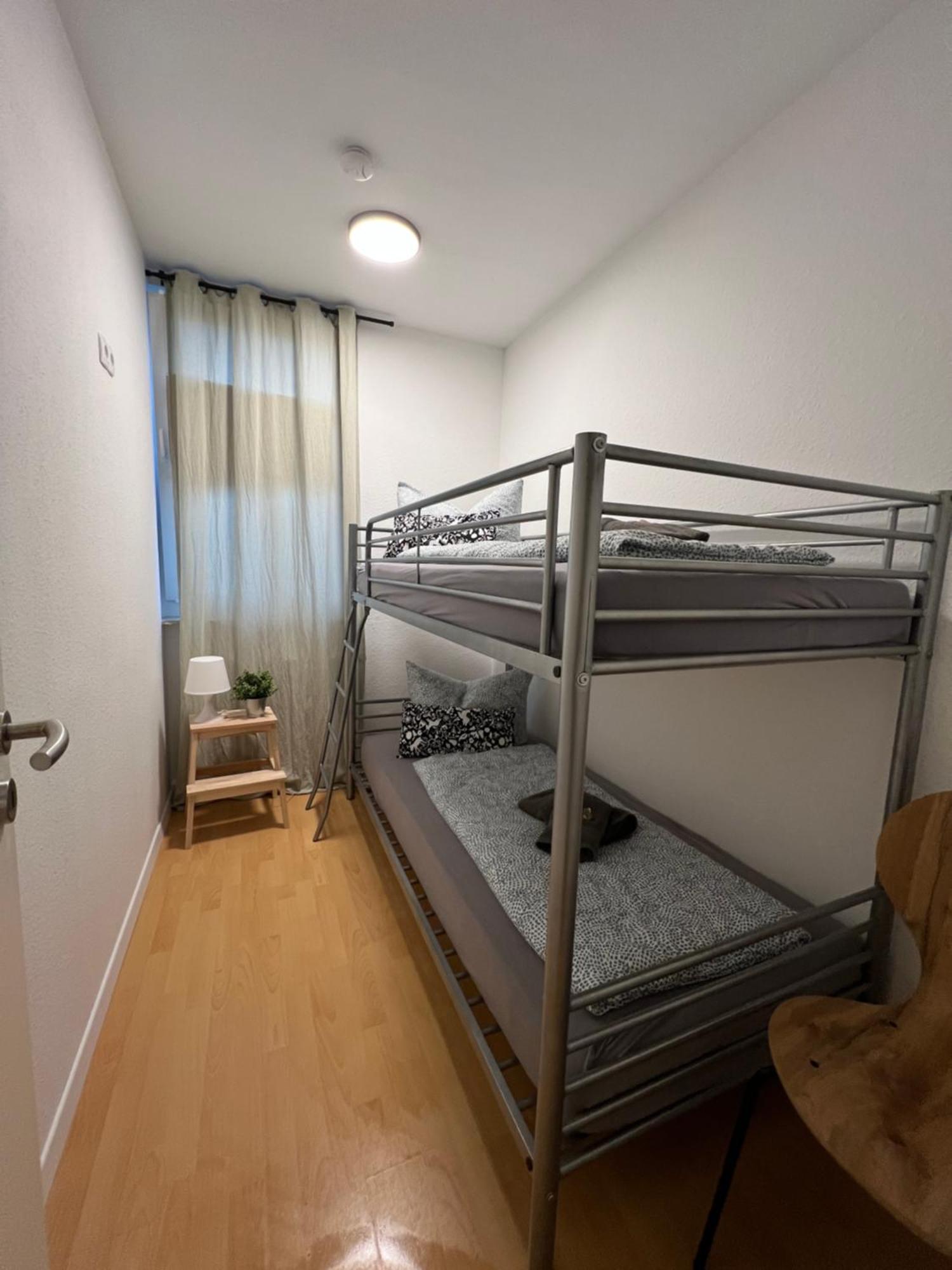 Humboldt 3 Schlafzimmer,wifi, Netflix Parken, Terrasse, Klimatisiert, Naehe Zentrum Apartment *