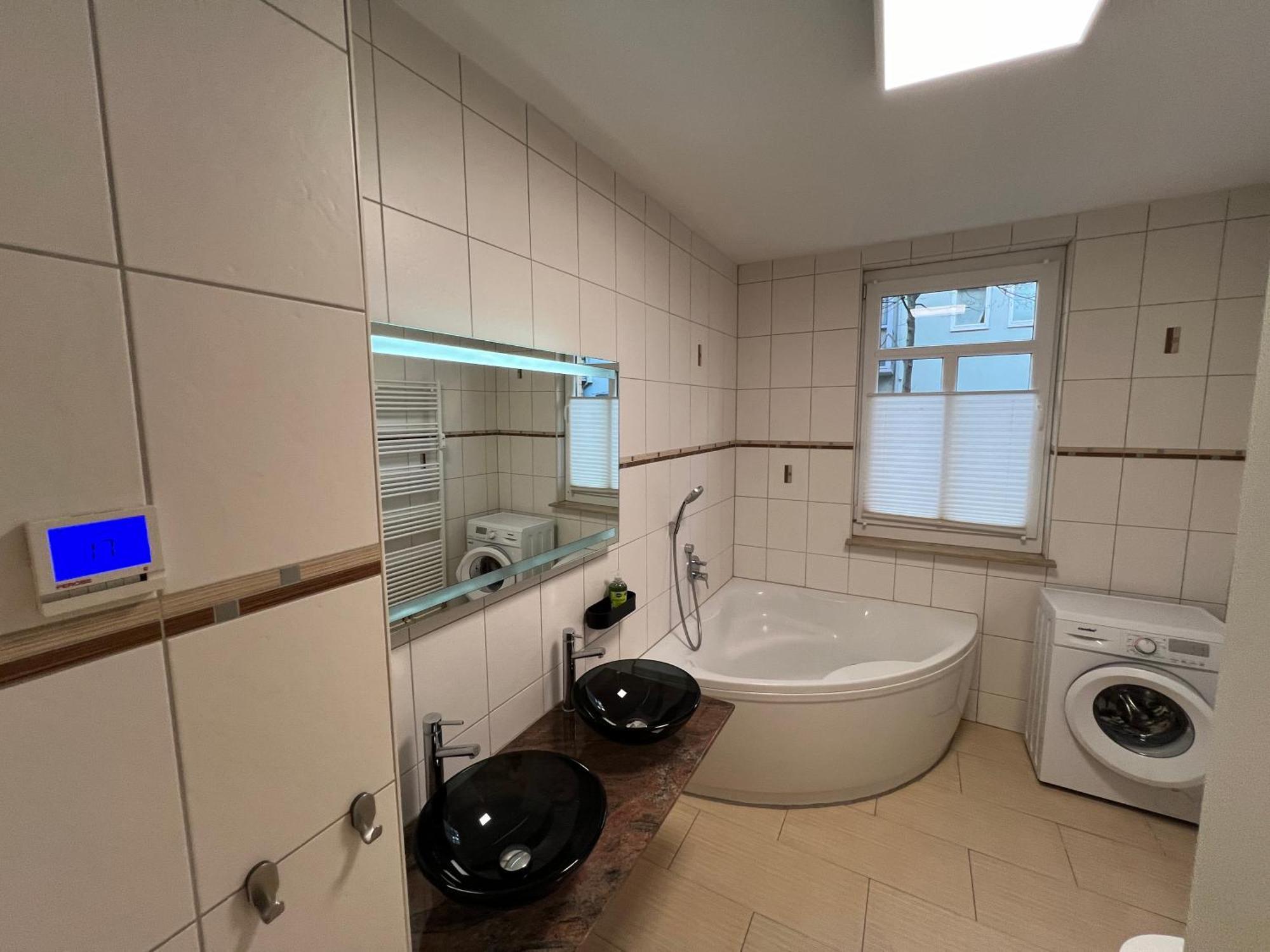 Humboldt 3 Schlafzimmer,wifi, Netflix Parken, Terrasse, Klimatisiert, Naehe Zentrum
