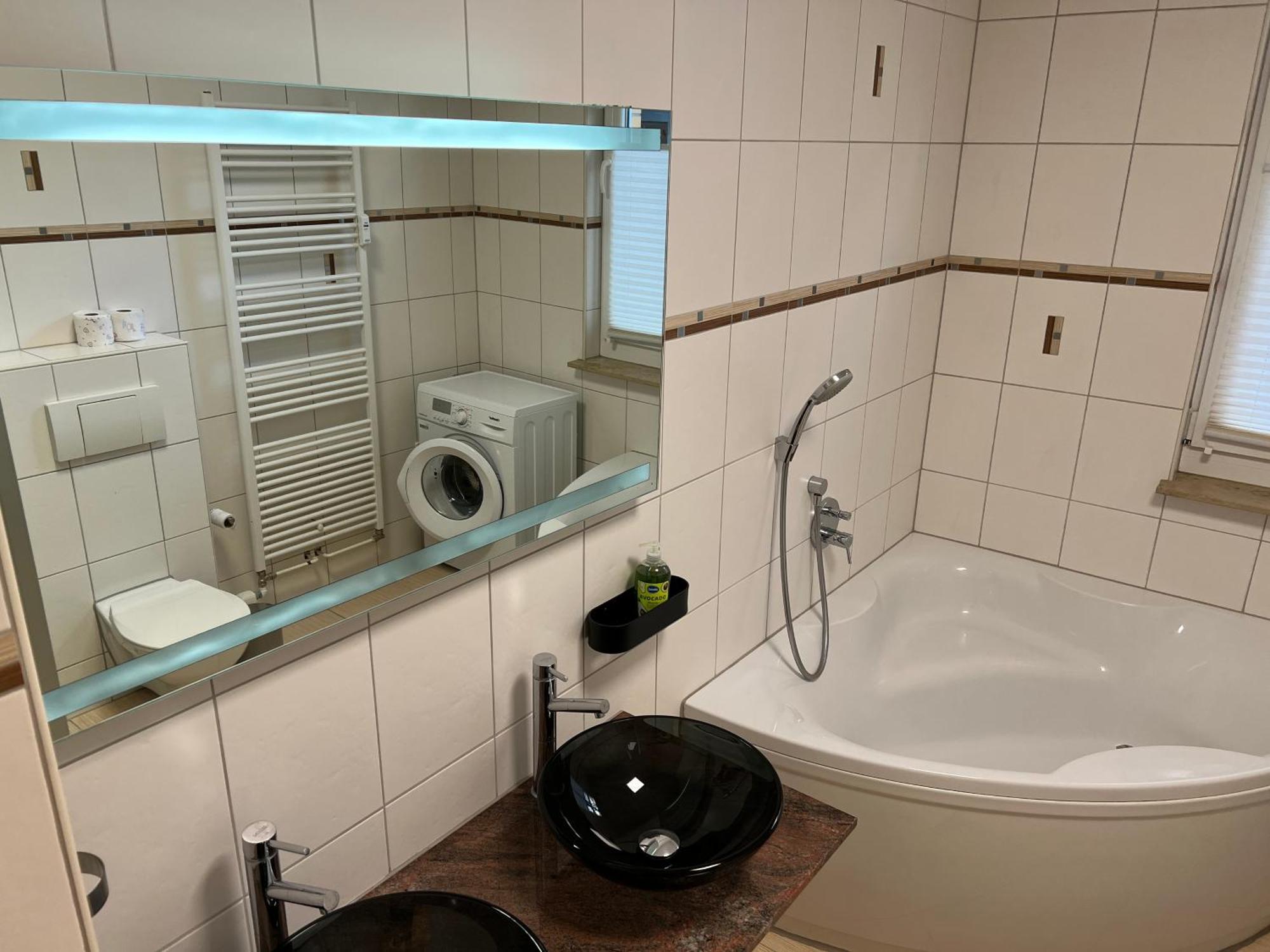Apartment Humboldt 3 Schlafzimmer,wifi, Netflix Parken, Terrasse, Klimatisiert, Naehe Zentrum